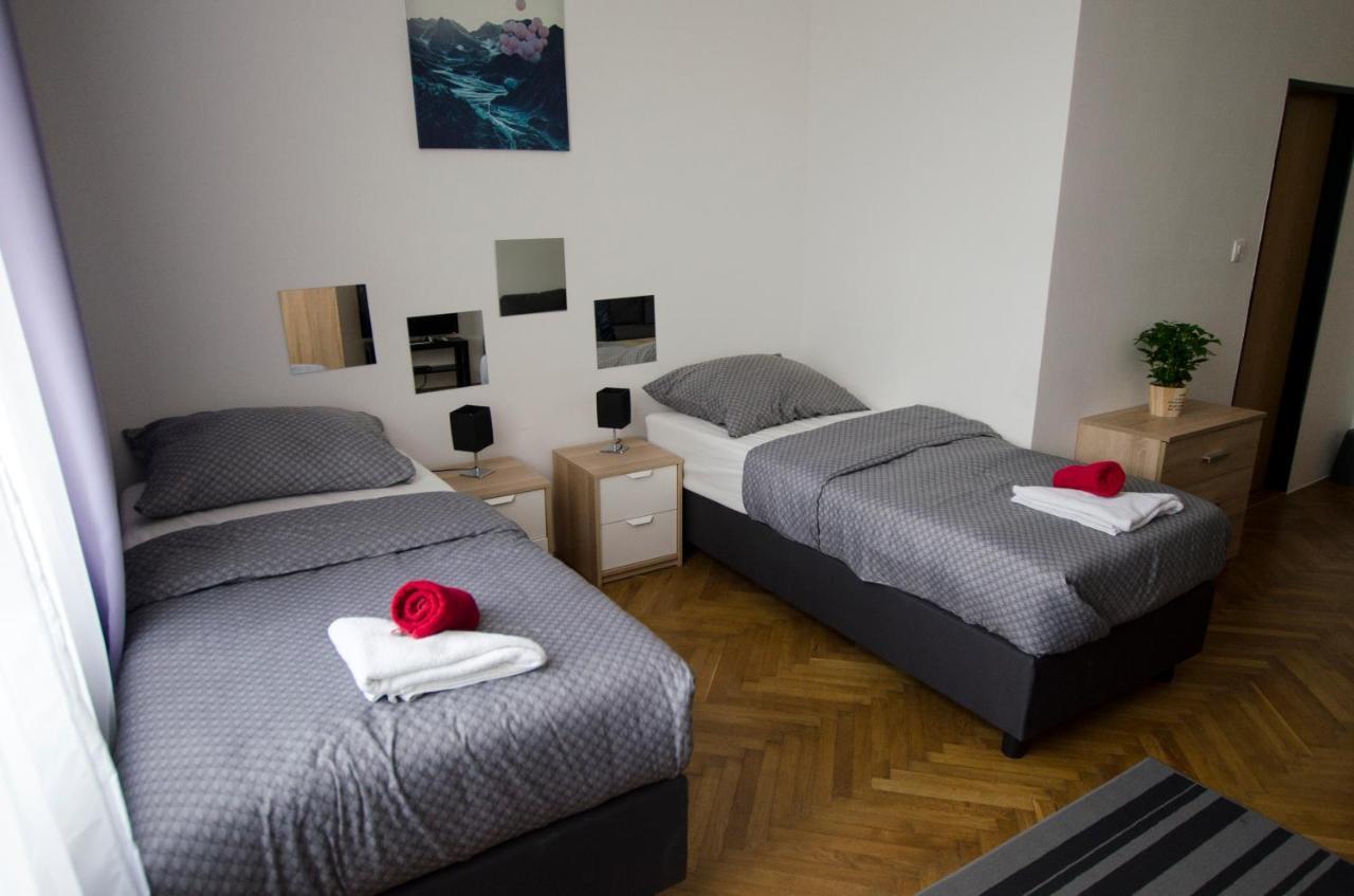 Globe Hostel Prague Adults Only 외부 사진