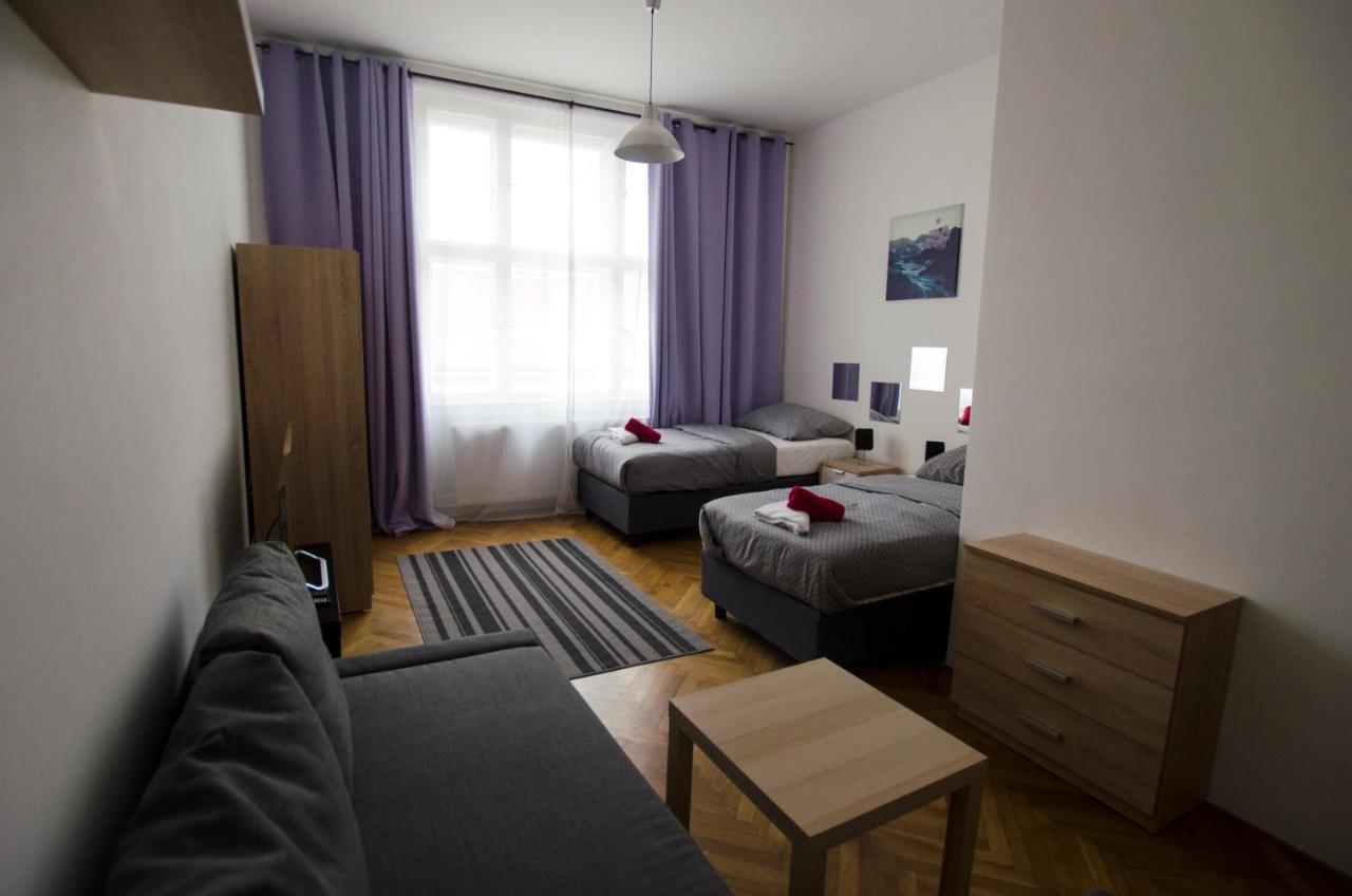 Globe Hostel Prague Adults Only 외부 사진