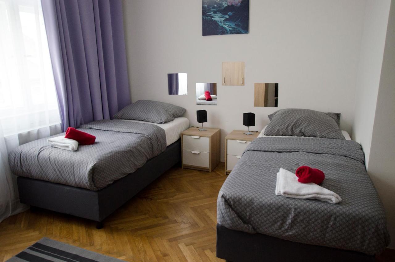 Globe Hostel Prague Adults Only 외부 사진