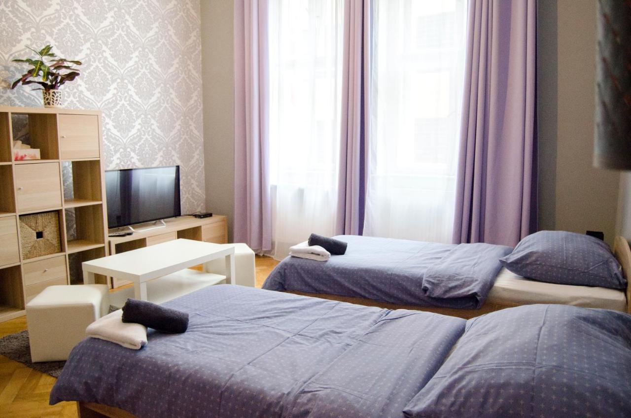 Globe Hostel Prague Adults Only 외부 사진