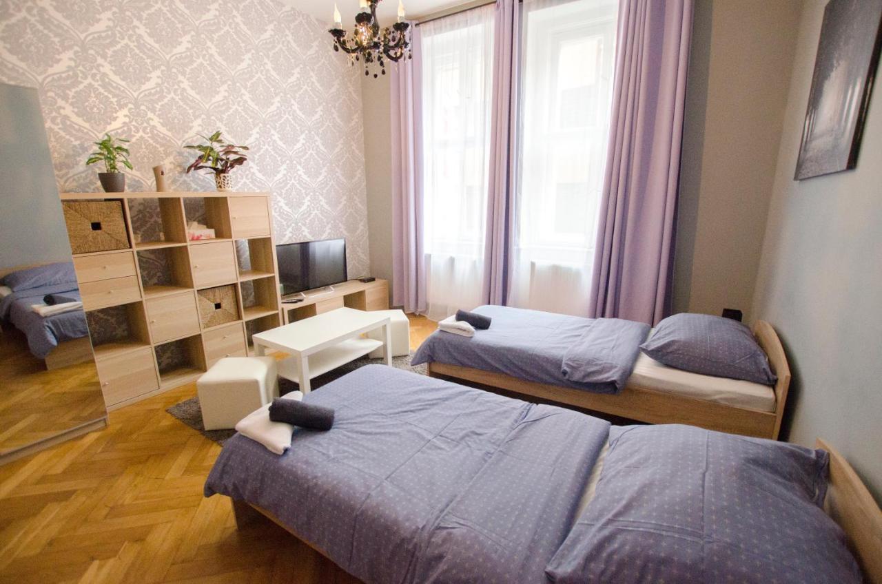 Globe Hostel Prague Adults Only 외부 사진