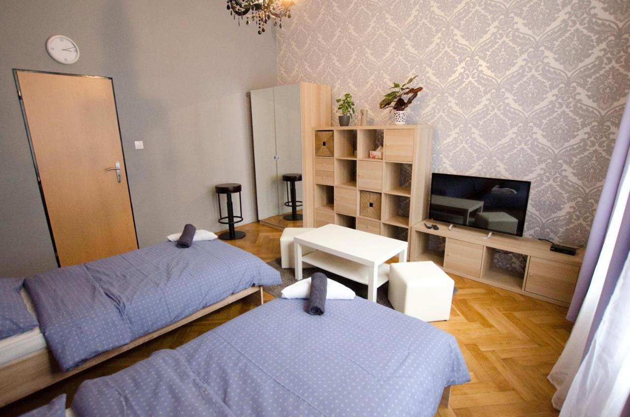 Globe Hostel Prague Adults Only 외부 사진