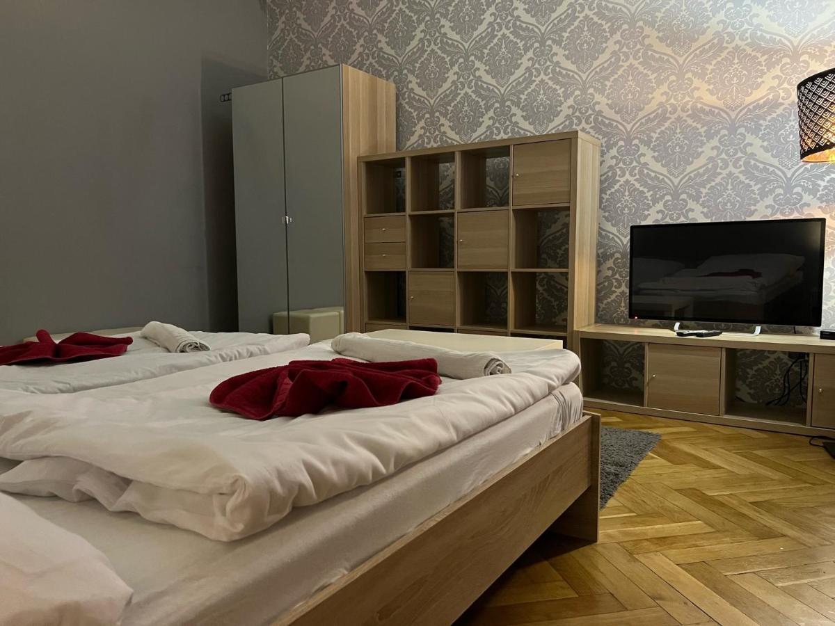 Globe Hostel Prague Adults Only 외부 사진